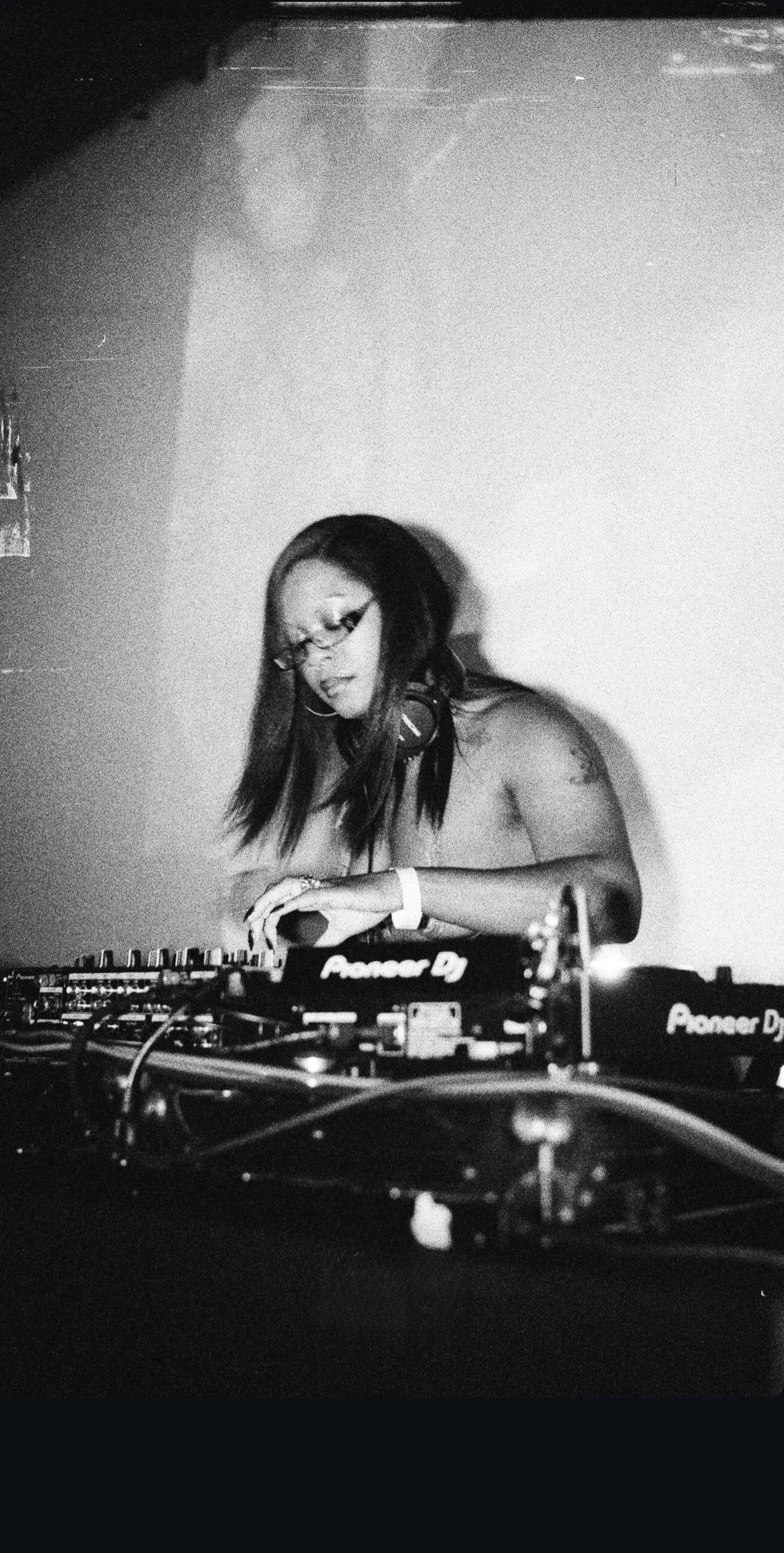 MISS DRAGÃO artist image